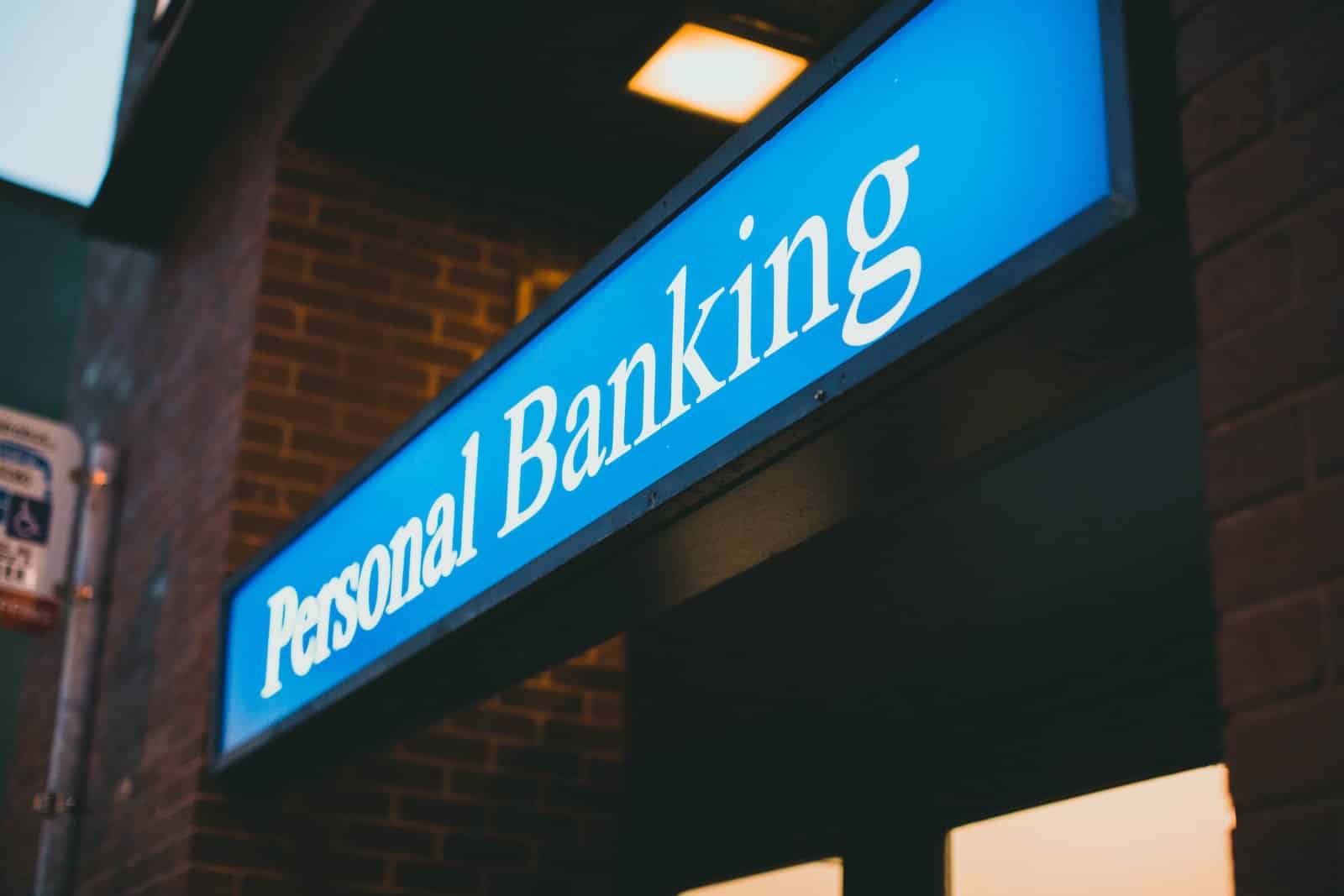 Gérer efficacement ses comptes bancaires : conseils et astuces